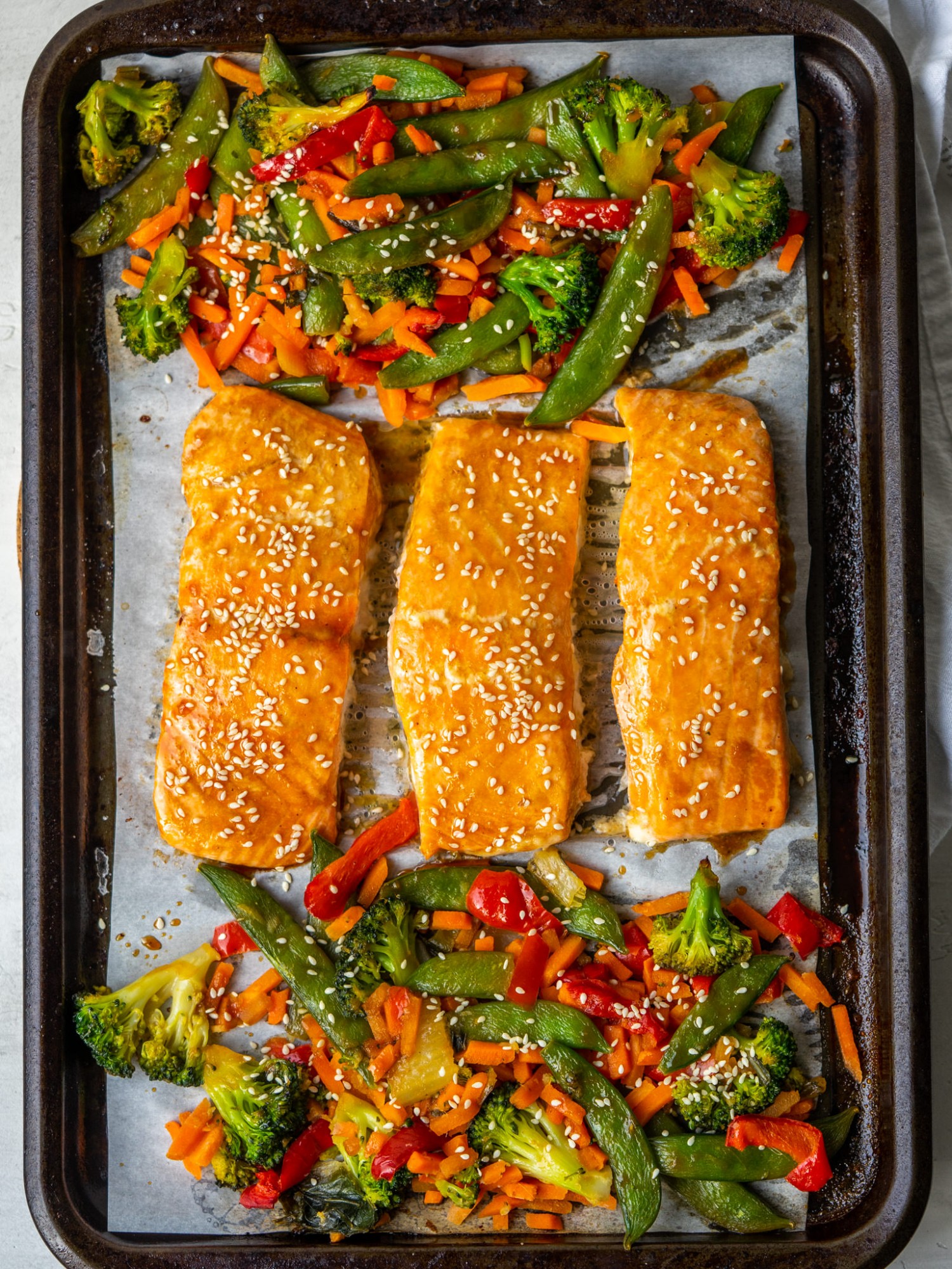 Salmon Sheet Pan Dinner Recipe – Sheet Pan Salmon Recipe — Eatwell101