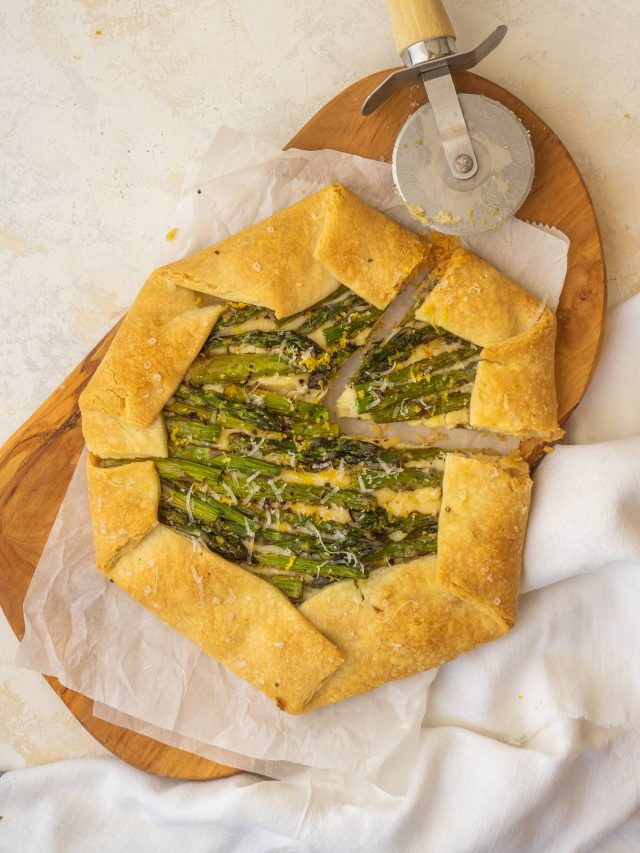Asparagus and Cheddar Galette