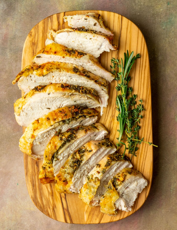 How to roast a split turkey breast in the oven
