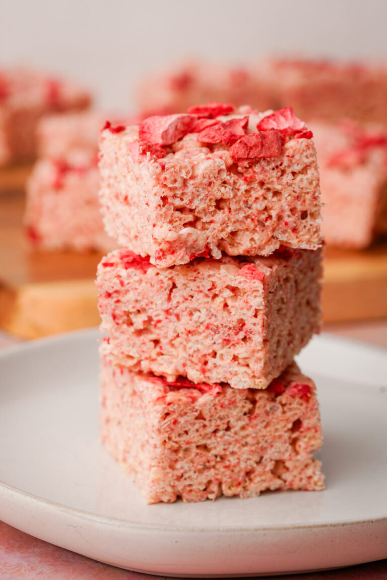 Strawberry Rice Krispie Treats - Mad About Food