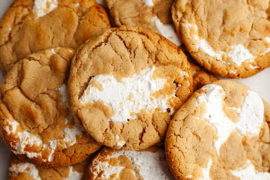 final image of fluffernutter cookies